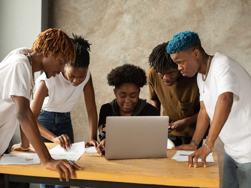 15 Business Ideas for Students With Flexible Schedules